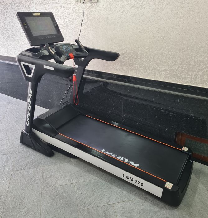 Беговая дорожка "LIFE-GYM LGM 770"