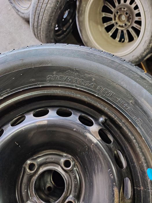 14 lik diska balonlari sotiladi