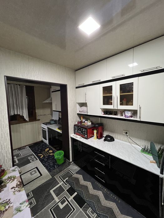 Kvartira sotiladi 5 xona