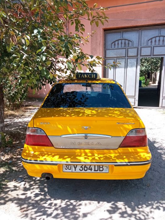 Срочно продается нексия желтая