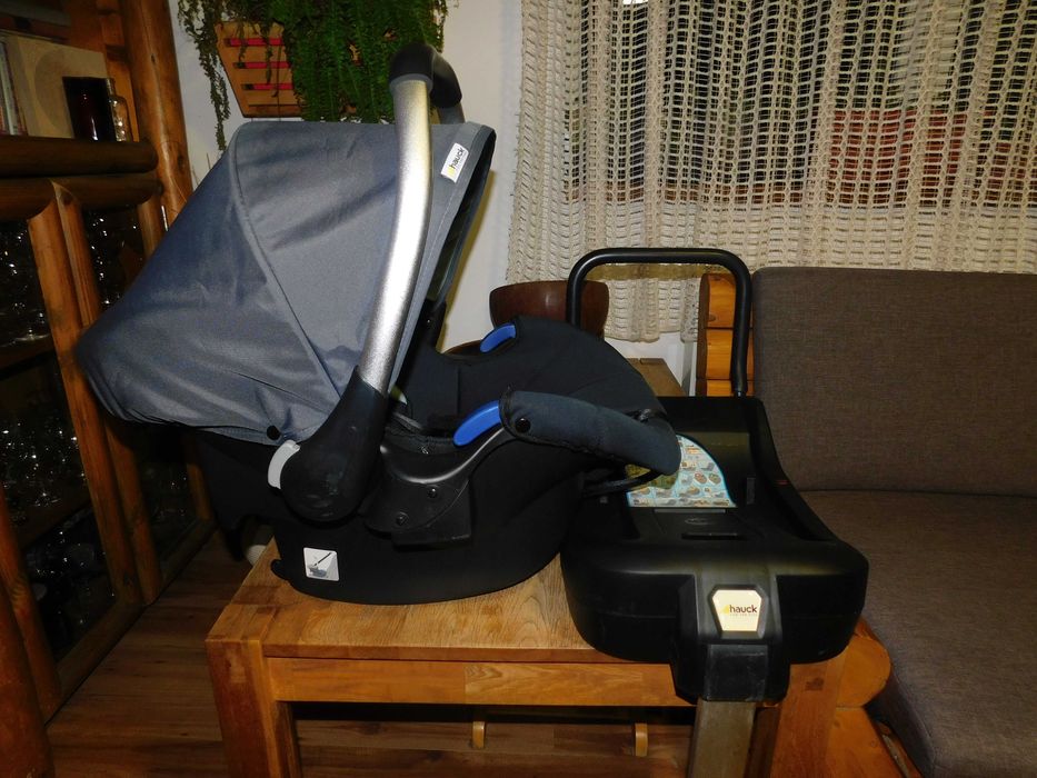 Scaun auto (scoica) Hauck Germany + bază Isofix