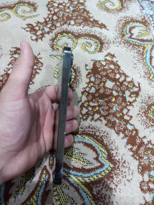 Продам Iphone 13 pro