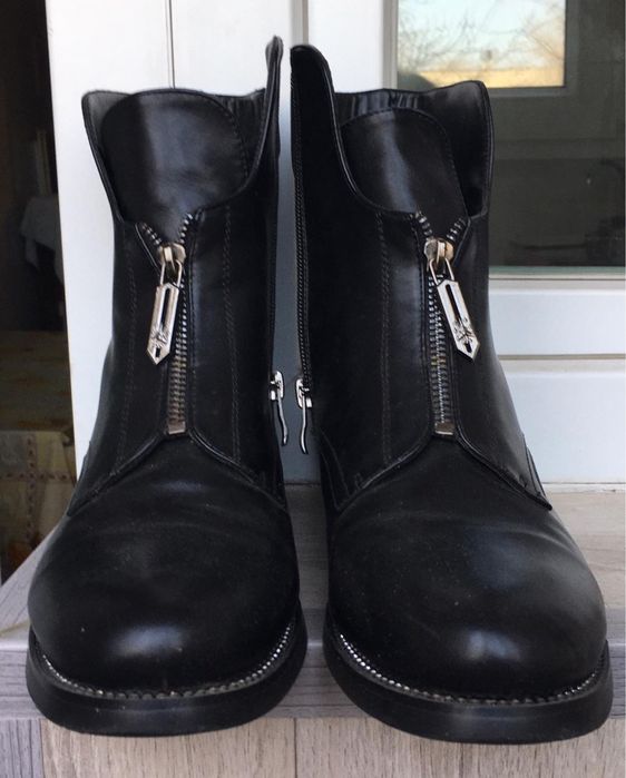 Продаю б/у обувь за 10000