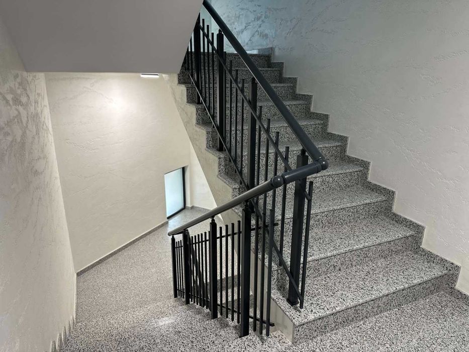 Тристаен апартамент с АКТ 16