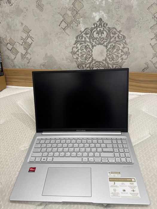 Noutbook Asus Vivobook srochna