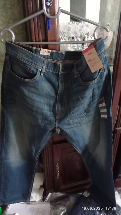 Джинсы мужские Calvin Klein, Leviis