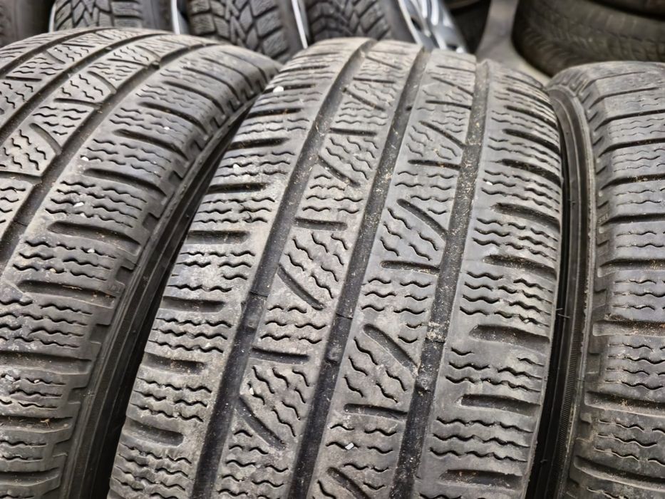 4 anvelope iarna Pirelli 235 65 16C