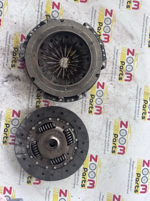 Set kit ambreaj placa disc Peugeot 208 Citroen C3 1,2 benzina HM01 HM05 2013-2019