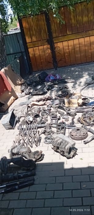 Продам запчасти Ауди С4