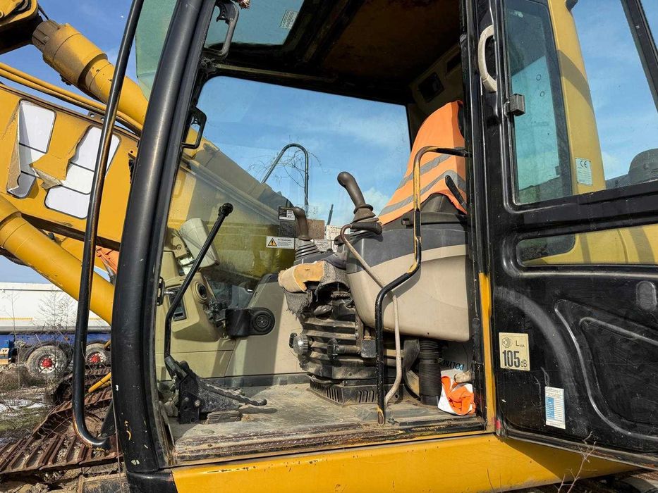 Excavator Caterpillar 320CLN