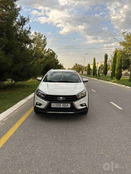 Lada vesta sw cross