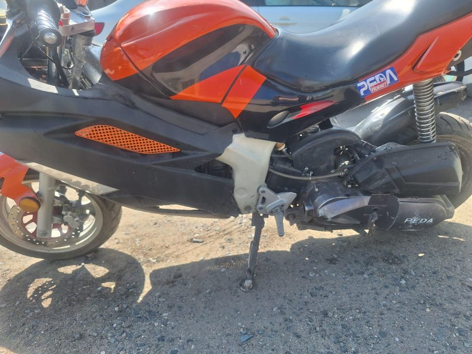 Скутер peda hornet 2