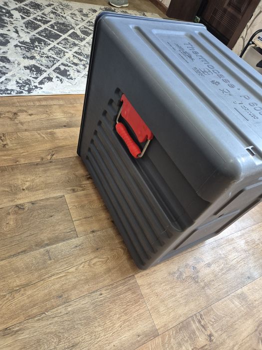 Продам Термокейс.