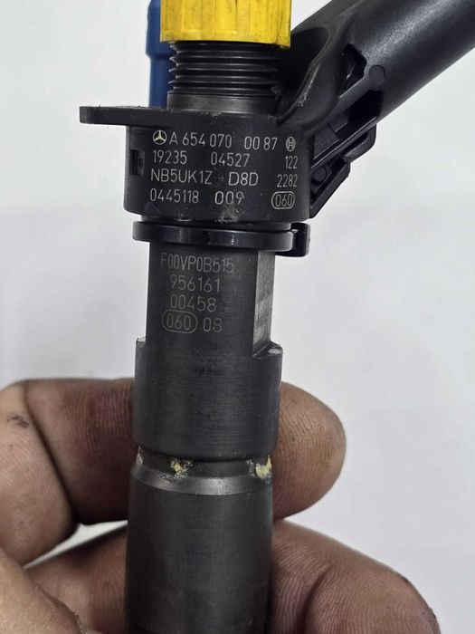 Set injectoare Mercedes Euro 6 - A6540700087 - 0445118008 - 0445118009