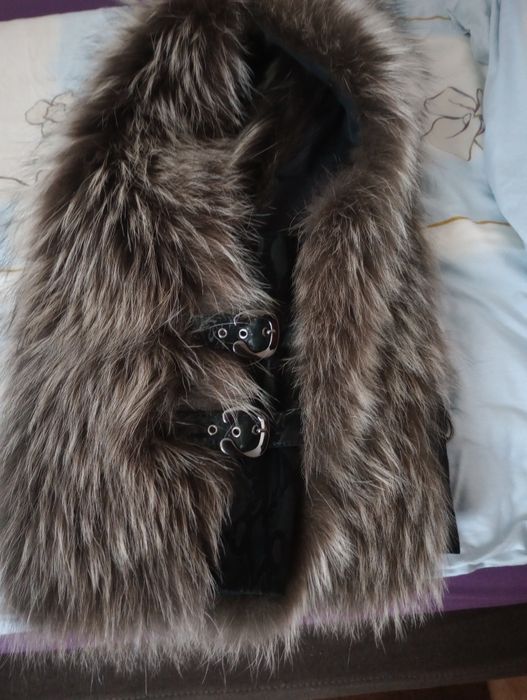 Vesta de blana dama