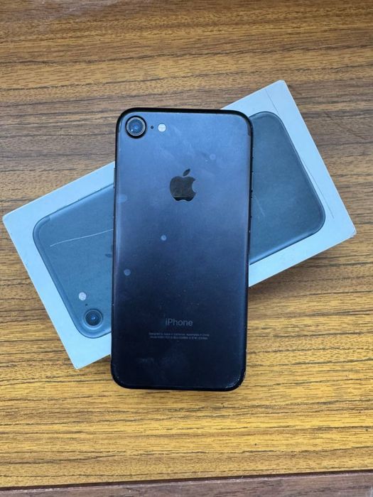 iPhone 7  sotiladi srochni