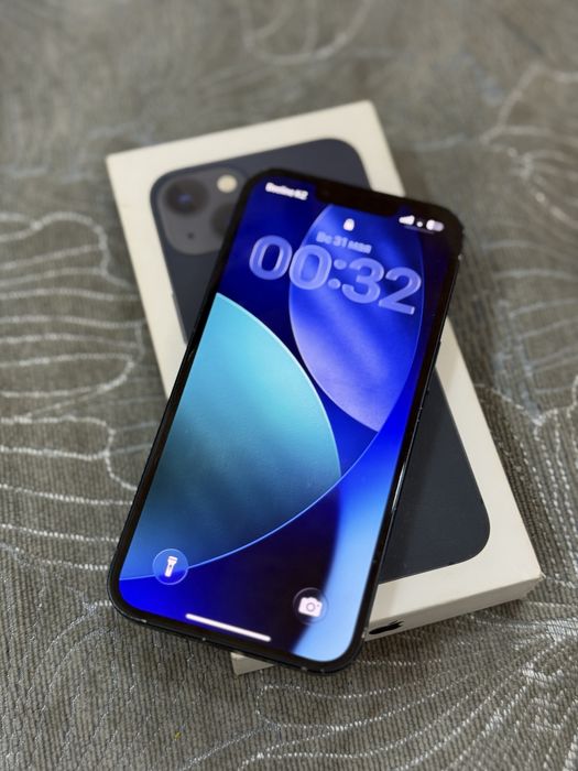 iPhone 13 На гарантии 93%акб