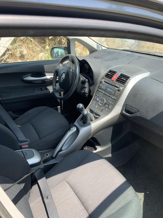 Toyota Auris 2.2D-CAT D4D/1.4D4D/1.4i на части