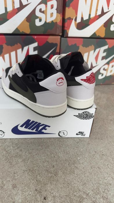 Nike Air Jordan 1 Low Travis Scott Olive