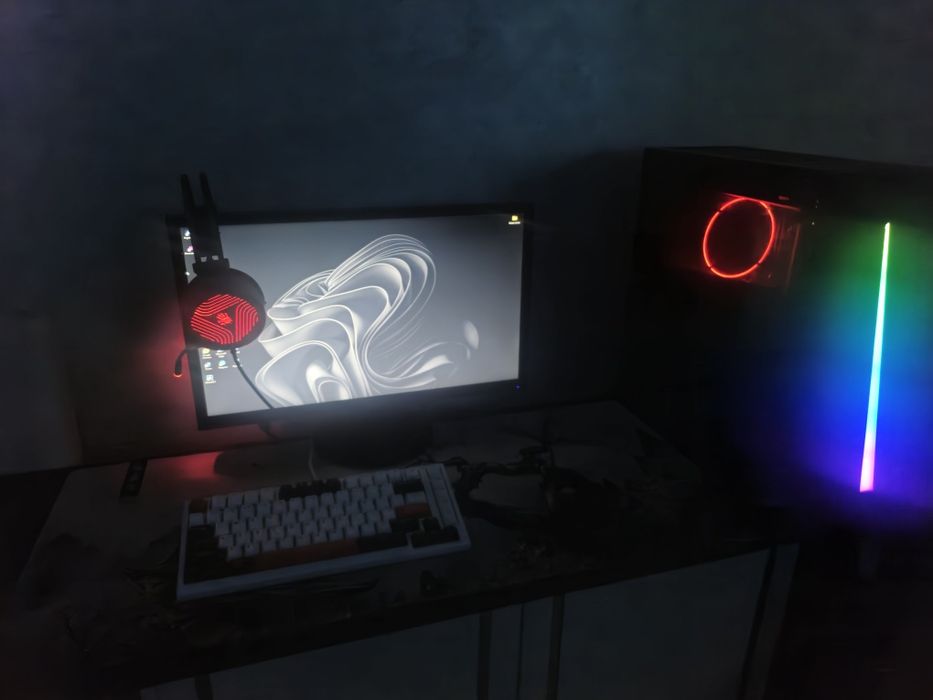 Продам игровой компьютер с полным комплектом. Подходит для игр, учёбы