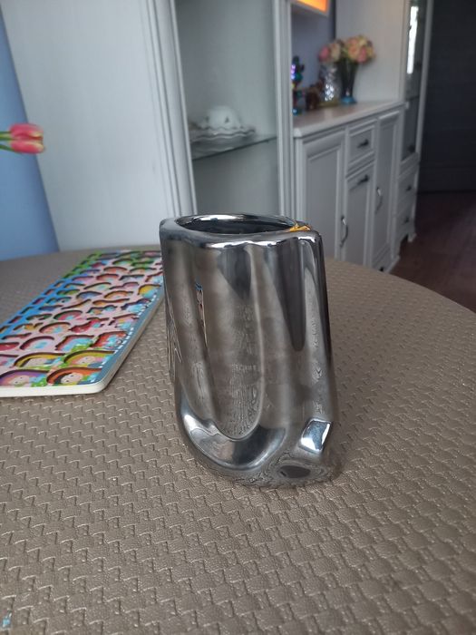 Ваза декоративная.