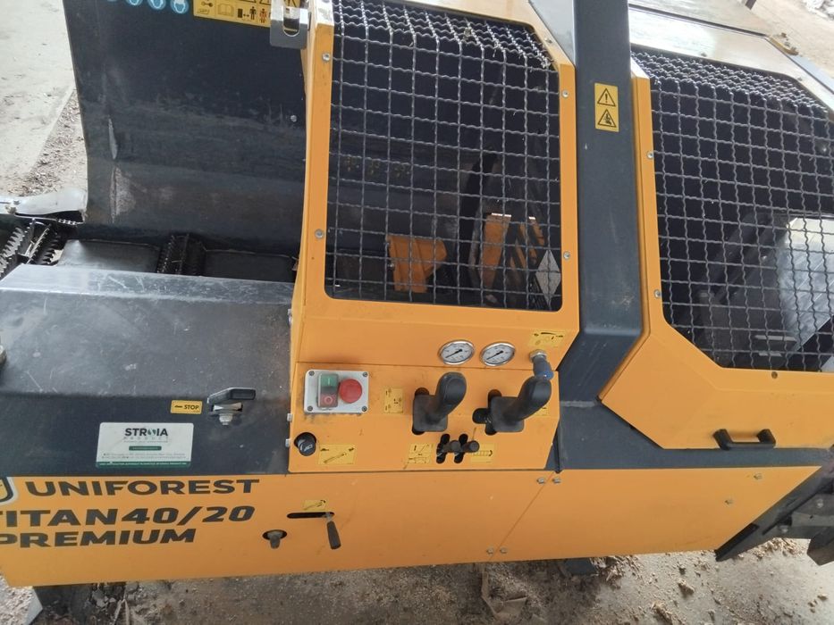 Linie taiere si despicare lemn titan 40-20 producator Uniforest