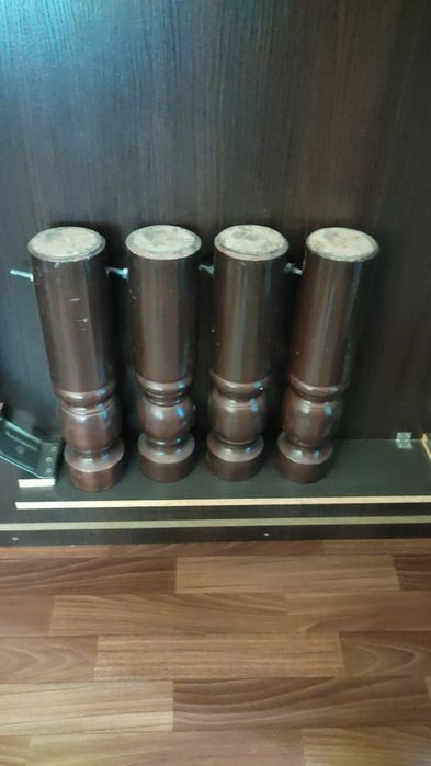 С т о л  сатылады