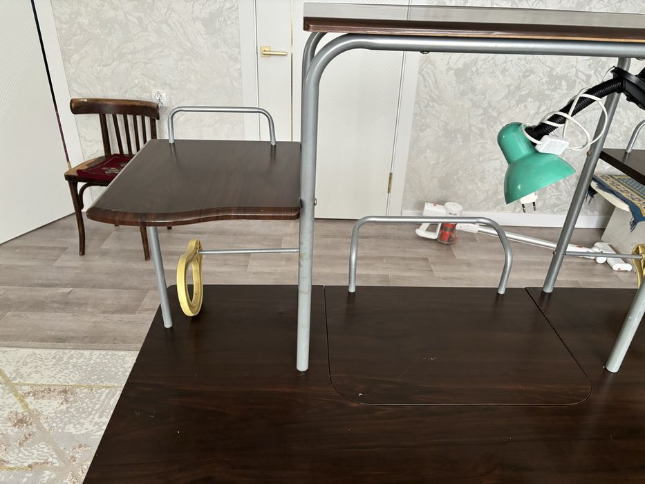 Стол для учебы и работы