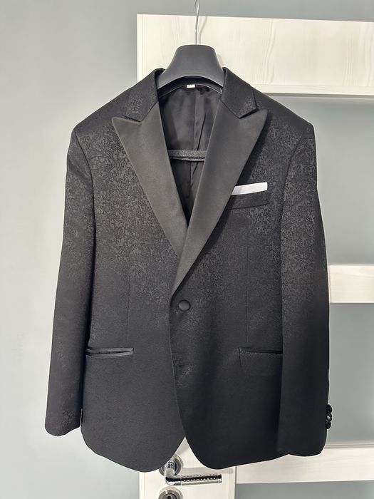 Sacou, vestă, papion și butoni mire