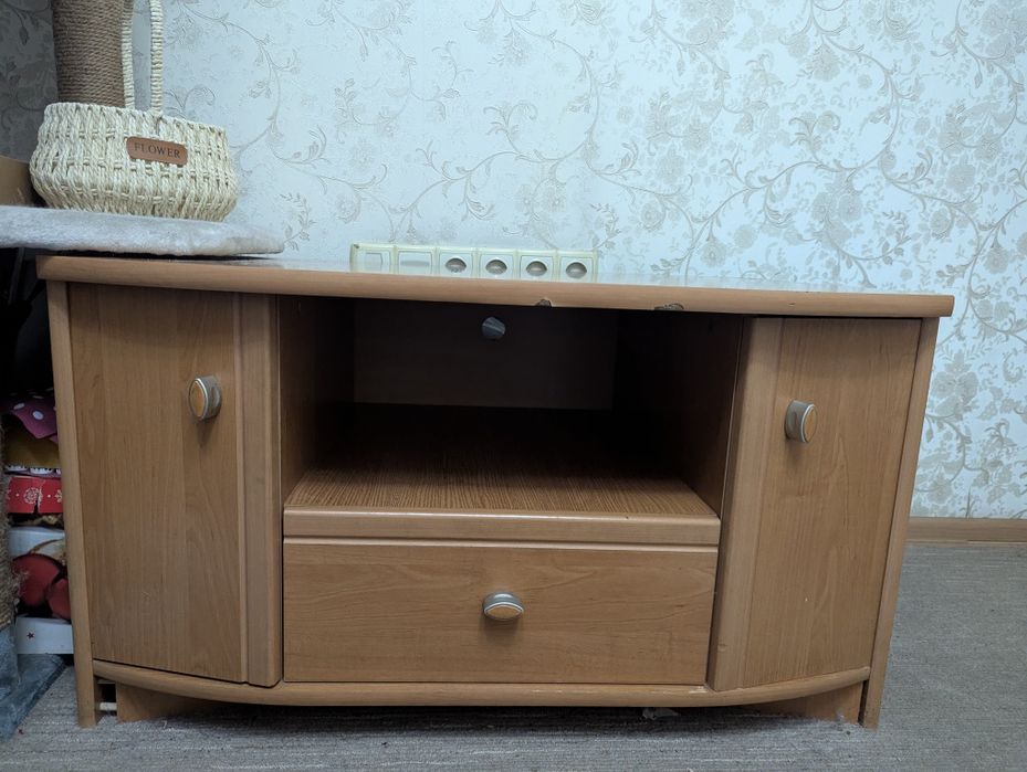 Тумба под телевизор