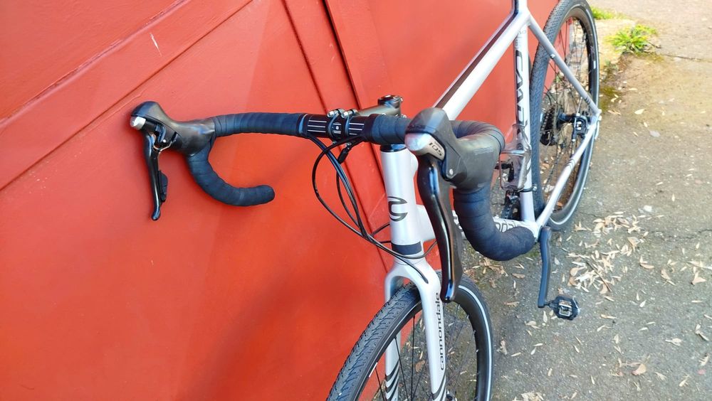 Gravel Cannondale XL 2x11 vit. cube