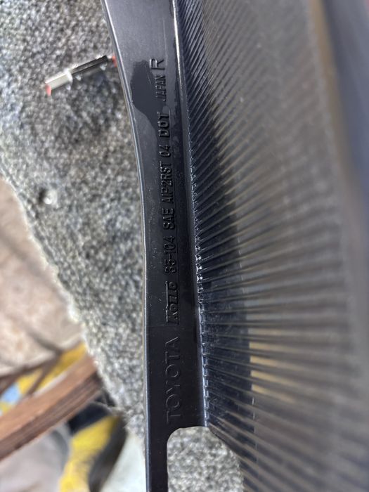 Фара Toyota 4Runner 215