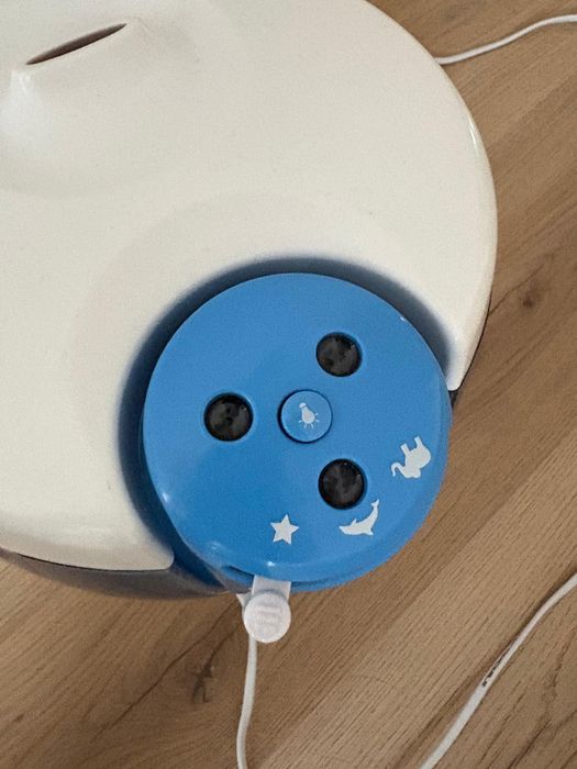 ОВЛАЖНИТЕЛ  за въздух и ПРОЕКТОР Vicks Sweet Dreams 2в1