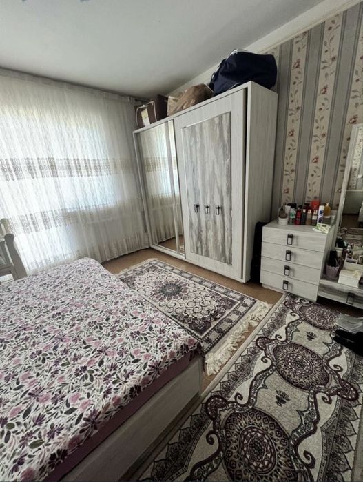 БЕРУНИ метро. Банковский