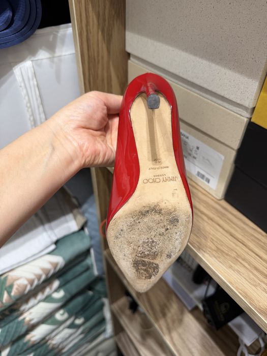 Красные туфли Jimmy Choo