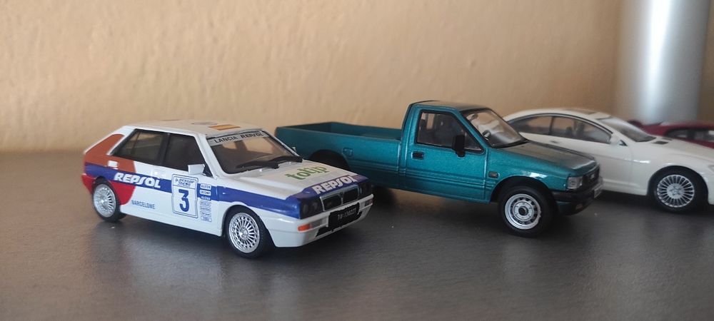 Метални колички камиони 1:43