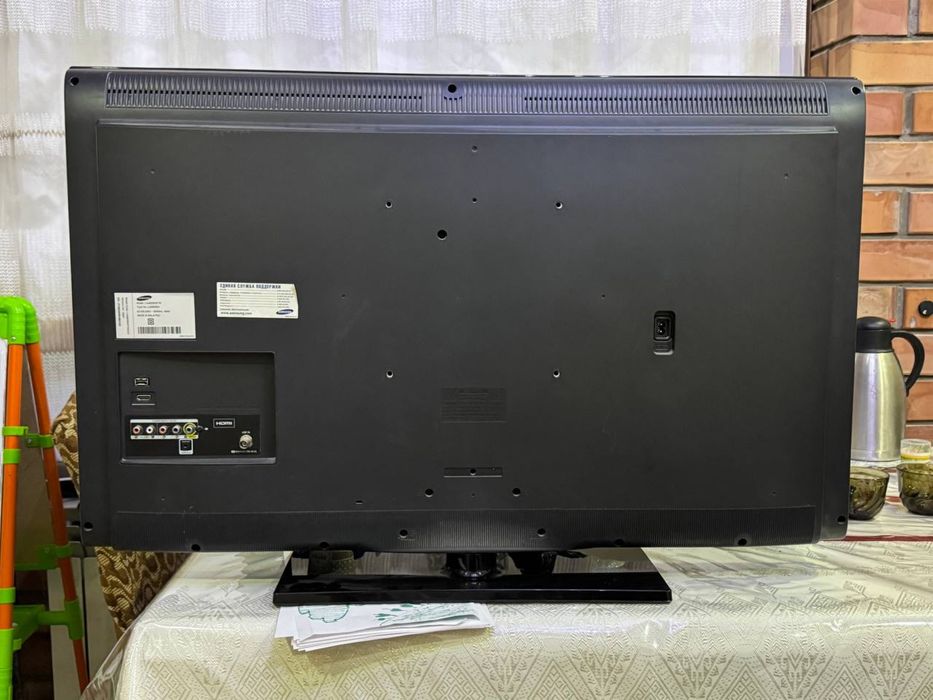 Продам телевизор