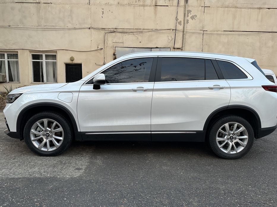 Skywell ET5 Skyworth ev6