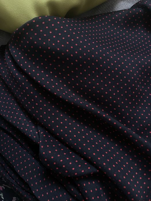 SUPER LOT de materiale textile–zeci de metri.