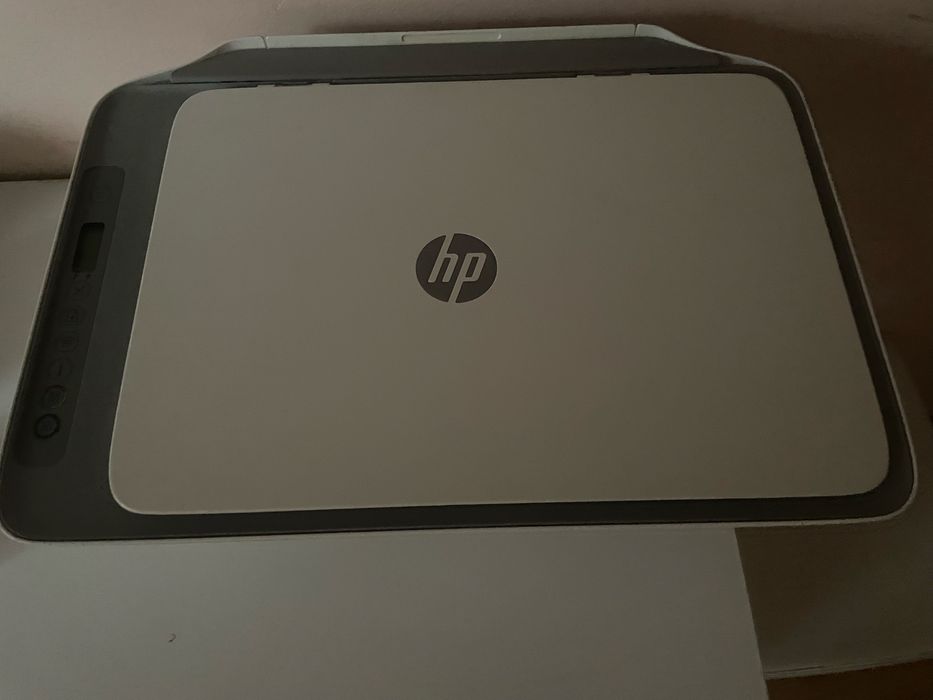 Цветен принтер HP Deskjet 2720e