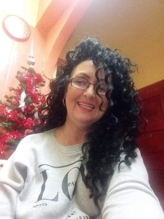 Aplicare extensii de păr Afro