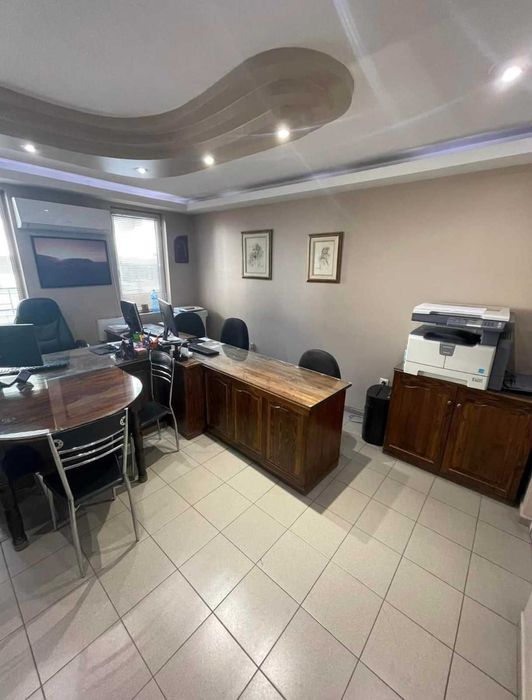 Дава се под наем Офис в Пловдив, Център - 60 кв.м за 331.5 € - Снимка #2