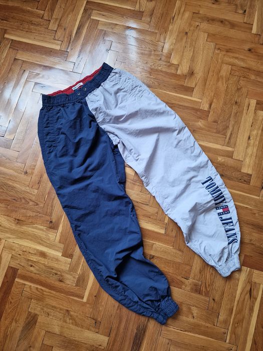 Страхотни дамски спортни панталони TOMMY HILFIGER размер S