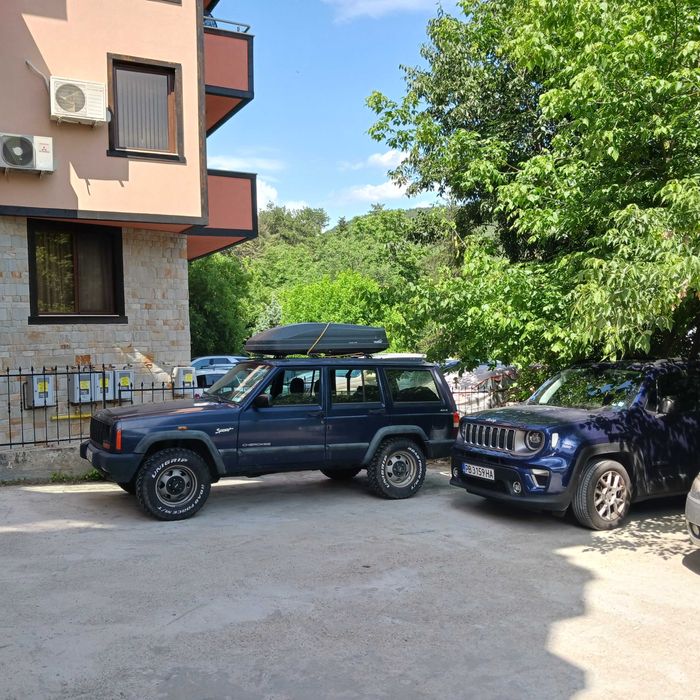 Jeep Cherokee XJ, 2.5