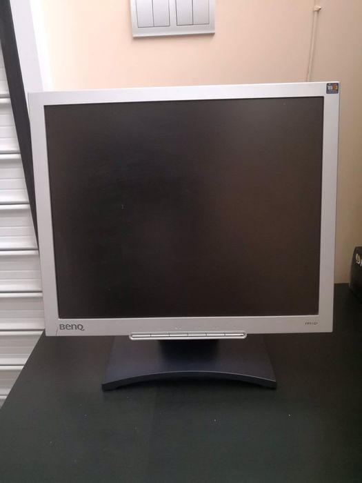 Монитор BenQ Q9T4 - LCD - 19”