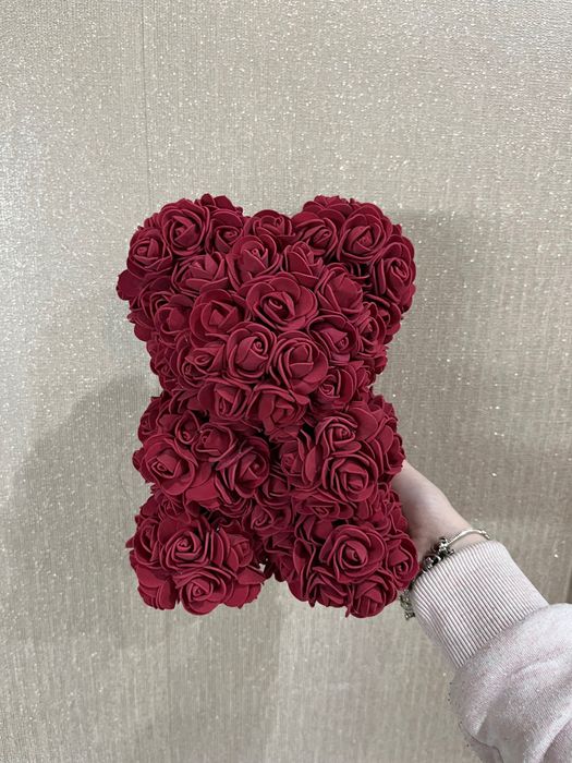 Ръчно изработено мече от рози