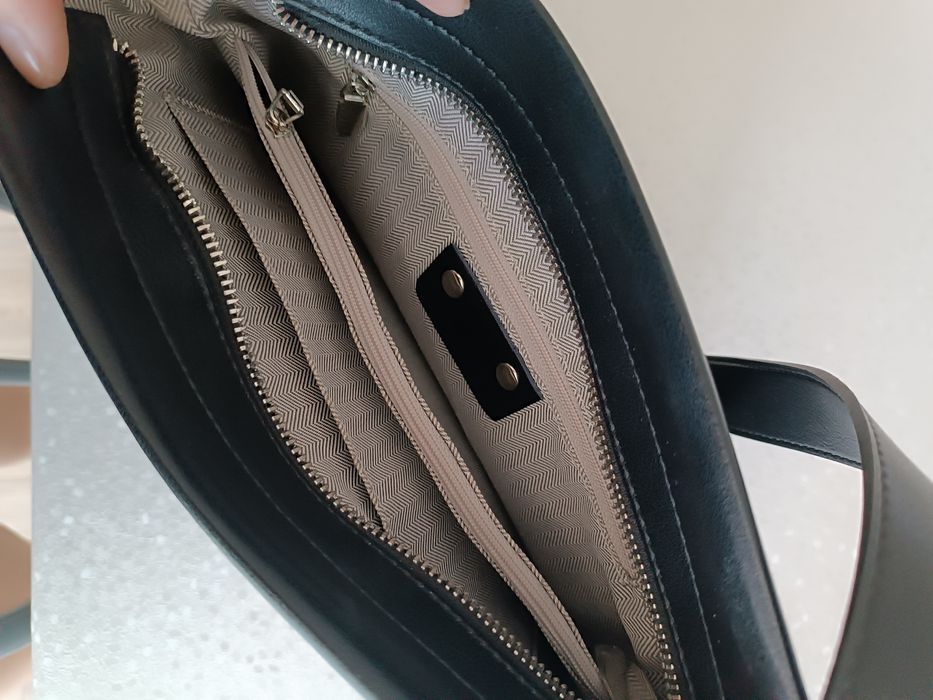 Продам новую кожаную сумку