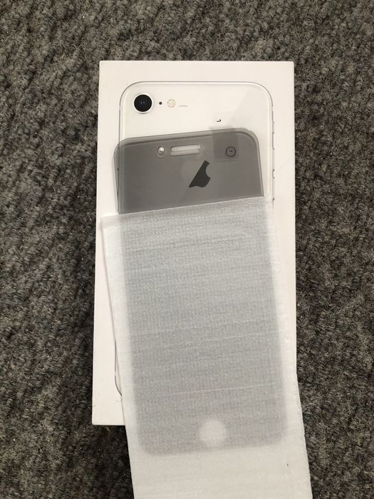 Iphone 8 64 gb White/Бял