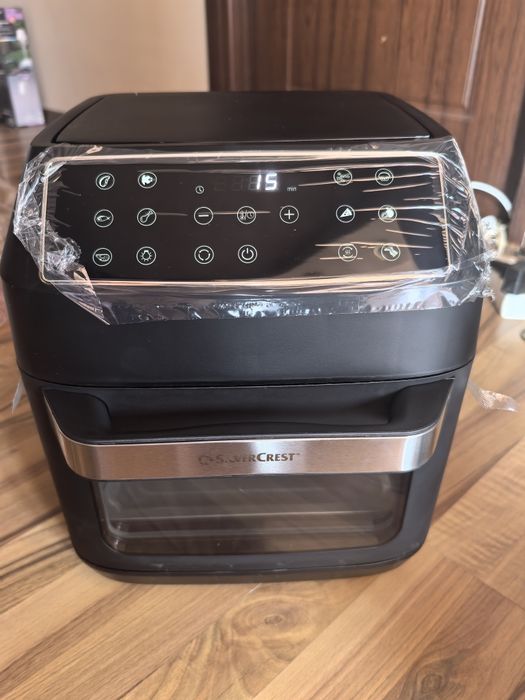 Vând Airfryer nou