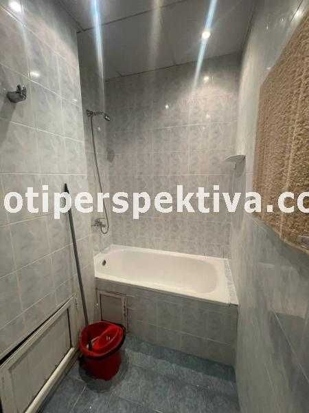 Продава се Тристаен апартамент в Пловдив, Център - 92 кв.м за 1490 €/кв.м - Снимка #16